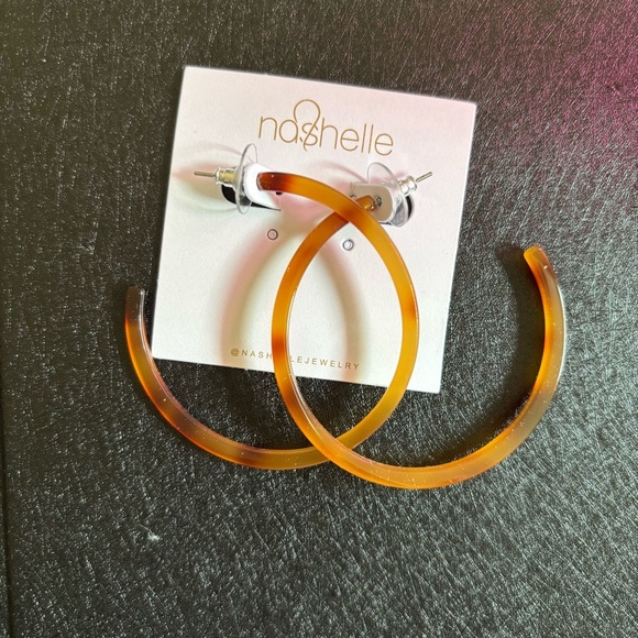 Nashelle Harlow Resin Thin Hoop Earrings 2’ diameter, tortoise NWT - Picture 1 of 1